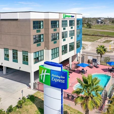 Holiday Inn Express - Gulfport Beach By Ihg מראה חיצוני תמונה