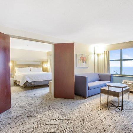 Holiday Inn Express - Gulfport Beach By Ihg מראה חיצוני תמונה